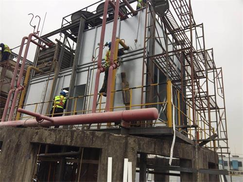 夏季冷卻塔漂水出現(xiàn)大量白霧狀是怎么回事？冷卻塔白霧要怎么解決？